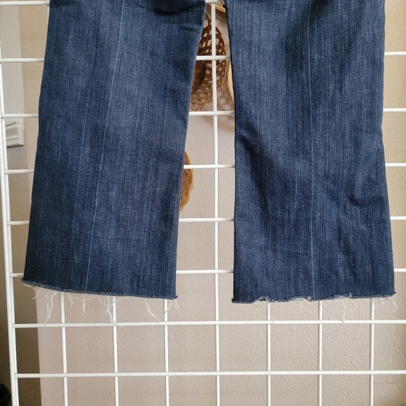 7 FOR ALL MANKIND DOJO CUT OFF INTO CROP JEANS SZ 28 CUTE - Picture 11 of 11